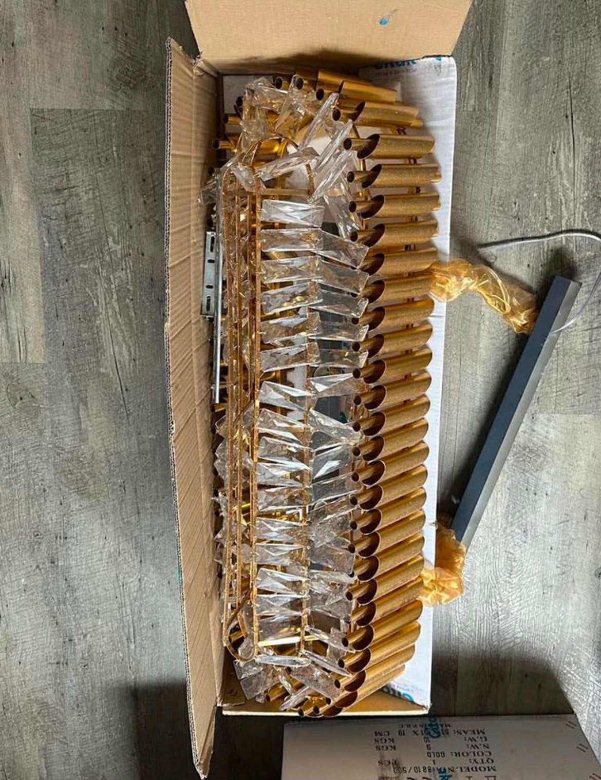 Gouden Kroonluchter NIEUW, Huis en Inrichting, Woonaccessoires | Krantenbakken en Lectuurbakken, Ophalen of Verzenden, Nieuw, Metaal