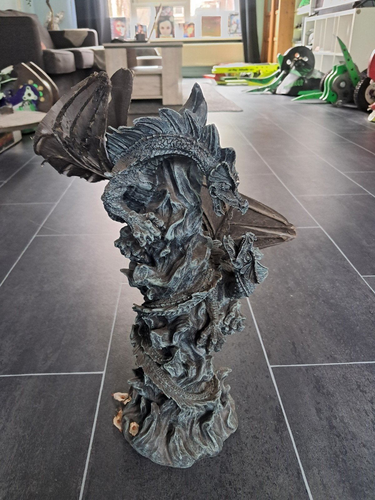 LED Dragons Statue.
Vleugels geven gekleurde led licht., Tuin en Terras, Ophalen of Verzenden, Gebruikt, Overige materialen, Dierenbeeld