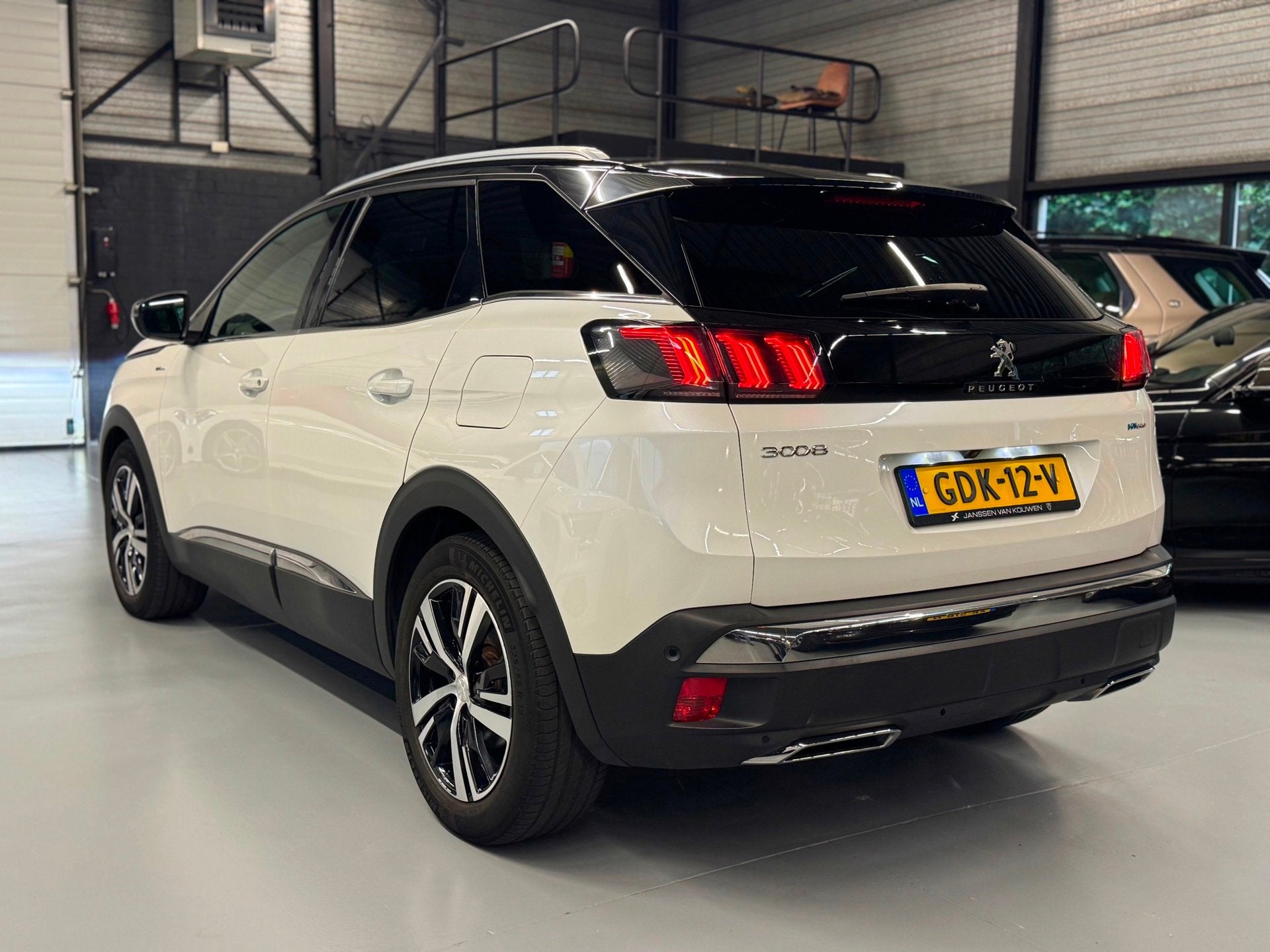 Peugeot 3008 1.6 HYbrid 225 GT Pano/Camera/Parelmoer, Euro 6, 181 pk, Wit, Plug-in hybride