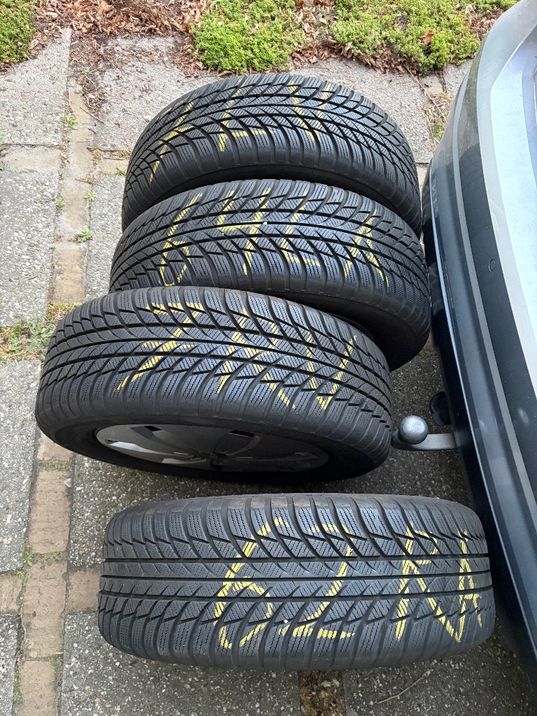 Winterbanden met Audi velgen, Ophalen, Gebruikt, 16 inch, Banden en Velgen