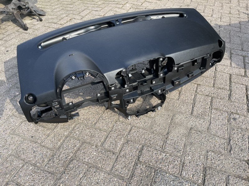 Dashboard zwart Abarth 500/595/695 (2016-06/..), Stellantis N.V., Gebruikt, Webaccessibility@stellantis.com, Taurusavenue 1, Hoofddorp 2132 LS, , Nederland