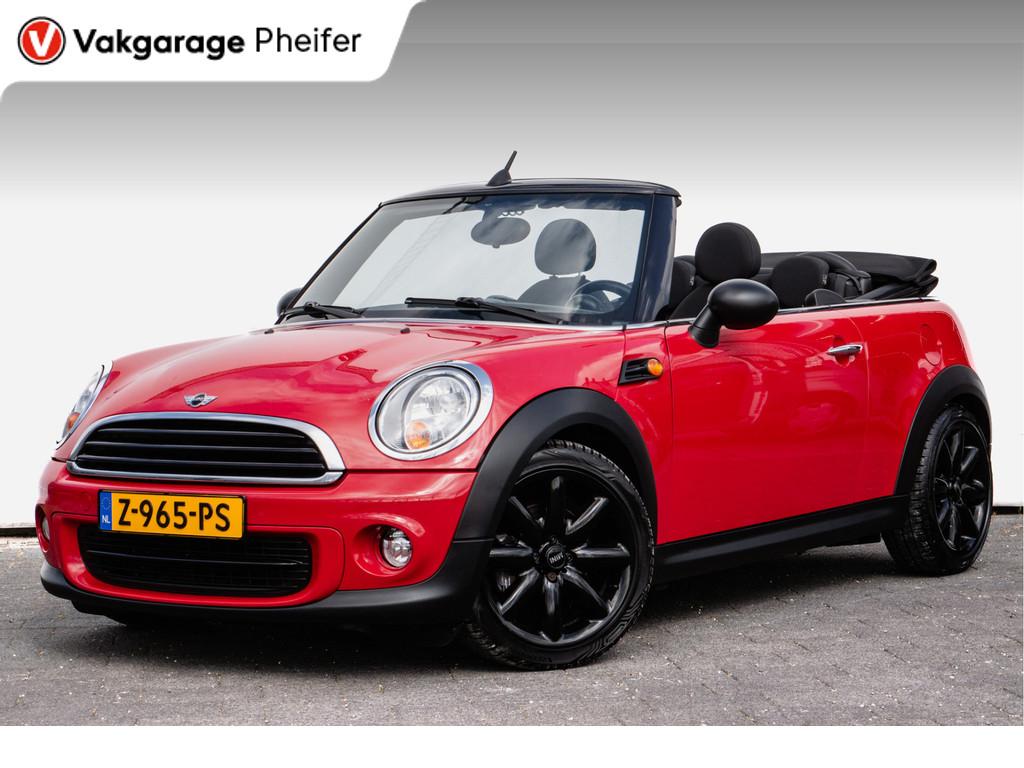 MINI Cabrio 1.6 One Pepper Half lederen int/ Cruise control/, Voorwielaandrijving, Euro 5, Gebruikt, Zwart