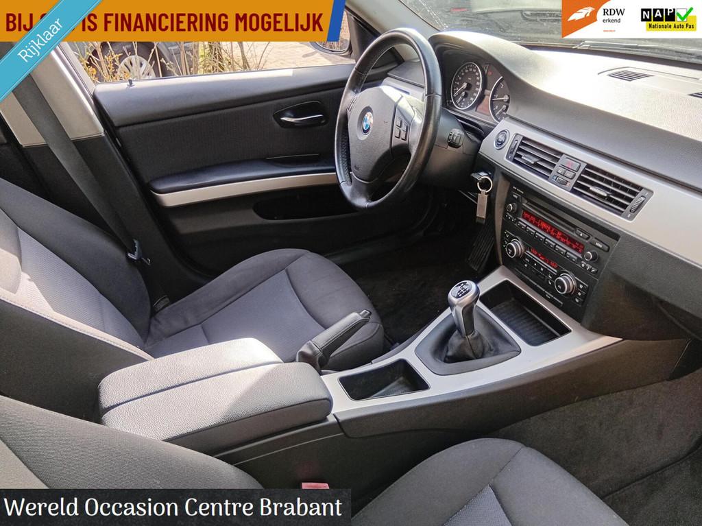 BMW 3-serie Touring 318i 2.0 lci business facelift airco, Auto's, BMW, Euro 5, Achterwielaandrijving, Zwart, 1405 kg