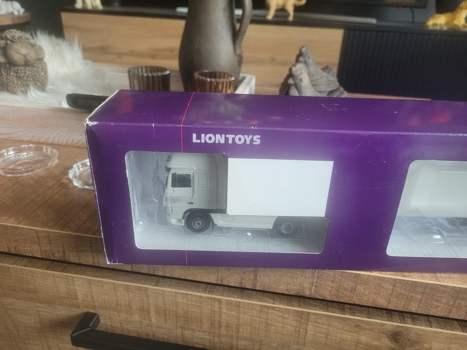 volvo Scandinavië tabasco, Lion, Nieuw, Ophalen of Verzenden, Lion