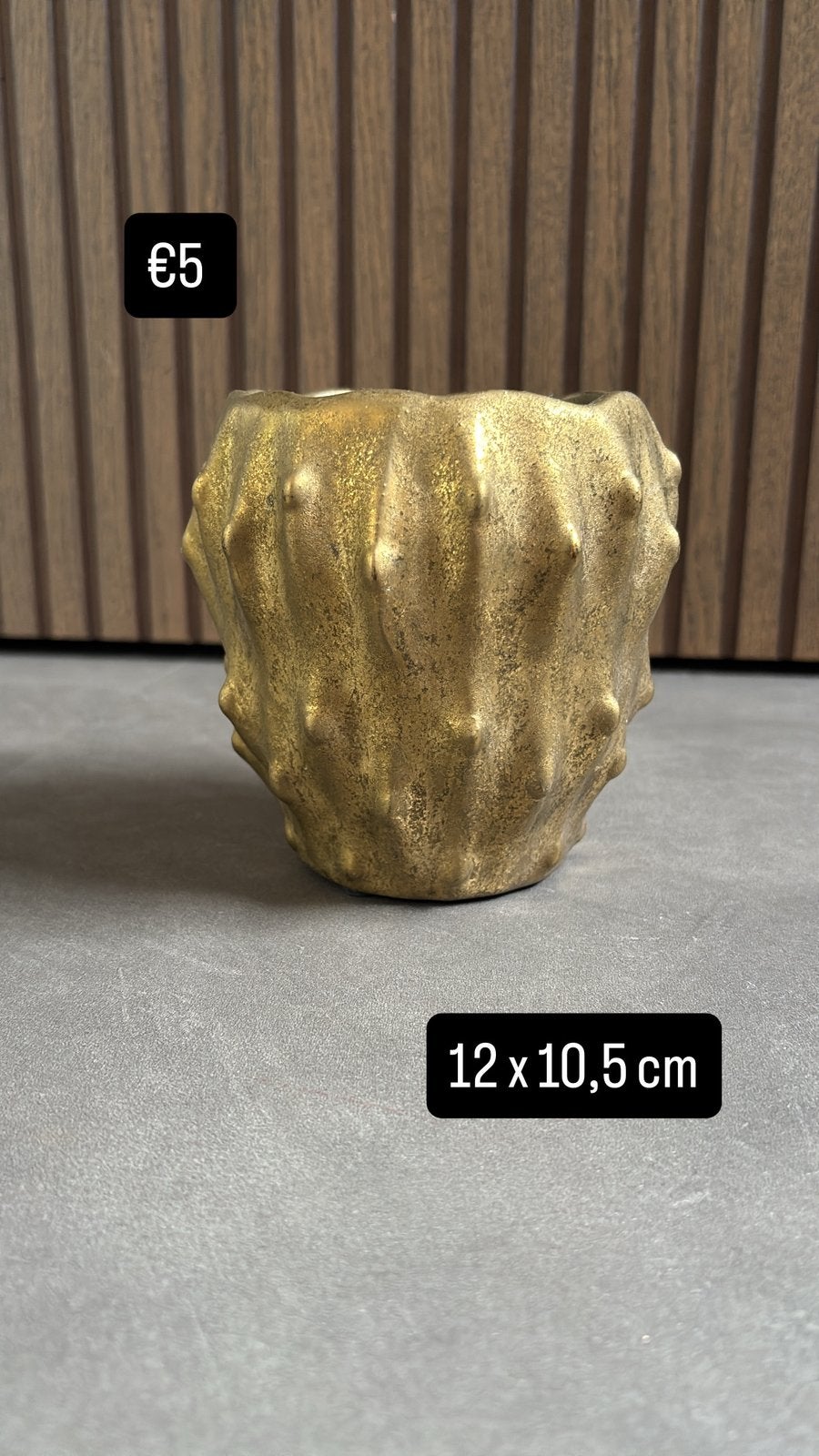 Goudkleurige decoratieve bloempot, ., Rond, Ophalen of Verzenden, Zo goed als nieuw