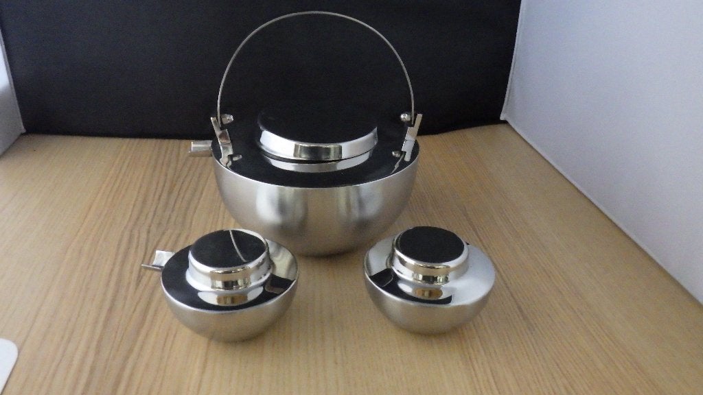 mooi driedelige set: theepot, melkkannetje en suikerpot, Huis en Inrichting, Keuken | Servies, Gebruikt, Overige typen, Ophalen of Verzenden