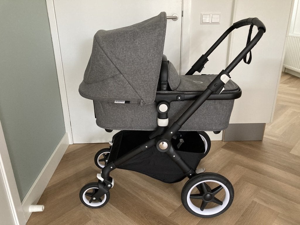 Bugaboo Lynx kinderwagen (reiswieg en stoel) - grijs, Kinderen en Baby's, Ophalen, Gebruikt, Bugaboo, Combiwagen
