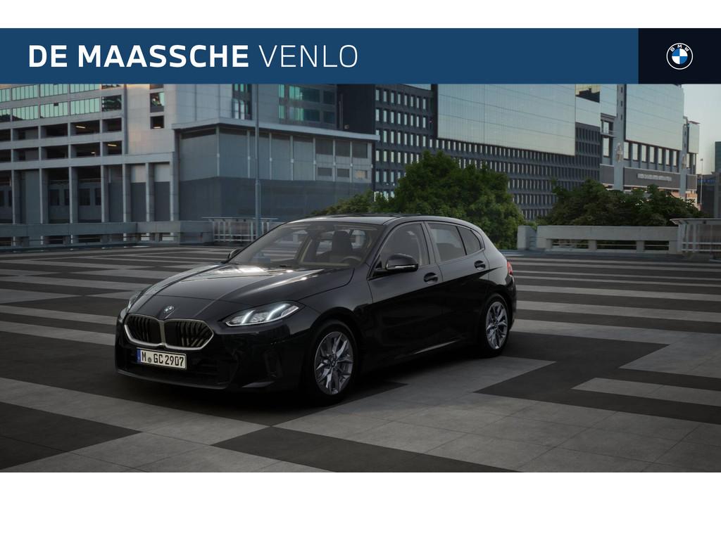 BMW 1 Serie 120 / Achteruitrijcamera / Sportstoelen / Parkin, Auto's, BMW, Zwart, 156 pk, Zwart, Leder