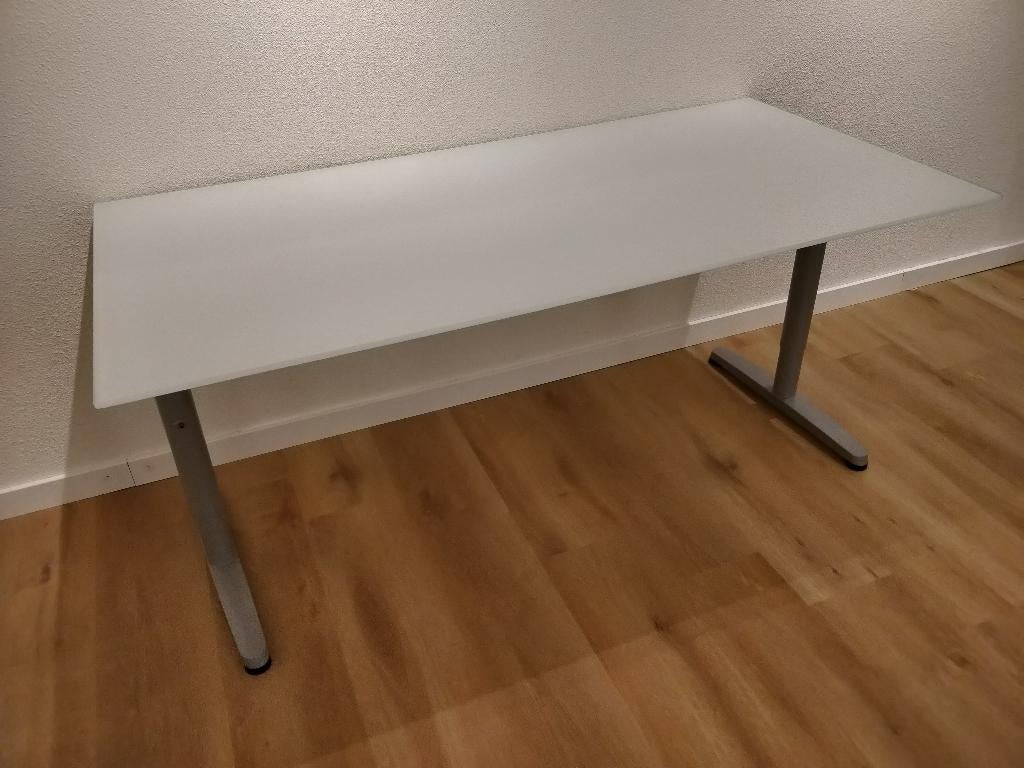 Office tafel, 160 cm, Gebruikt, In hoogte verstelbaar, IKEA