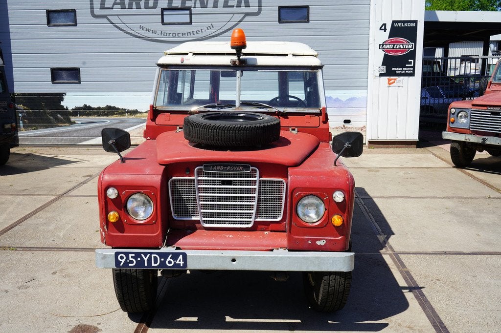 Land Rover 88 Stationwagon (bj 1976), Auto's, 2286 cc, Land Rover, 7 stoelen, Bedrijf