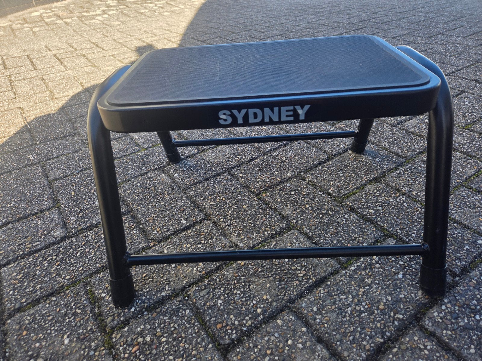 Sydney caravan opstapje, Ophalen