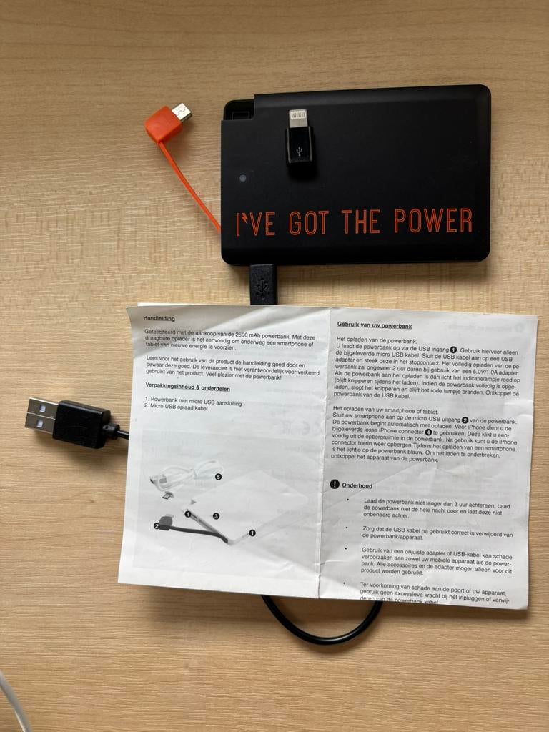 Draagbare Powerbank 2600 mAh met micro USB aansluiting, Ophalen of Verzenden, Zo goed als nieuw