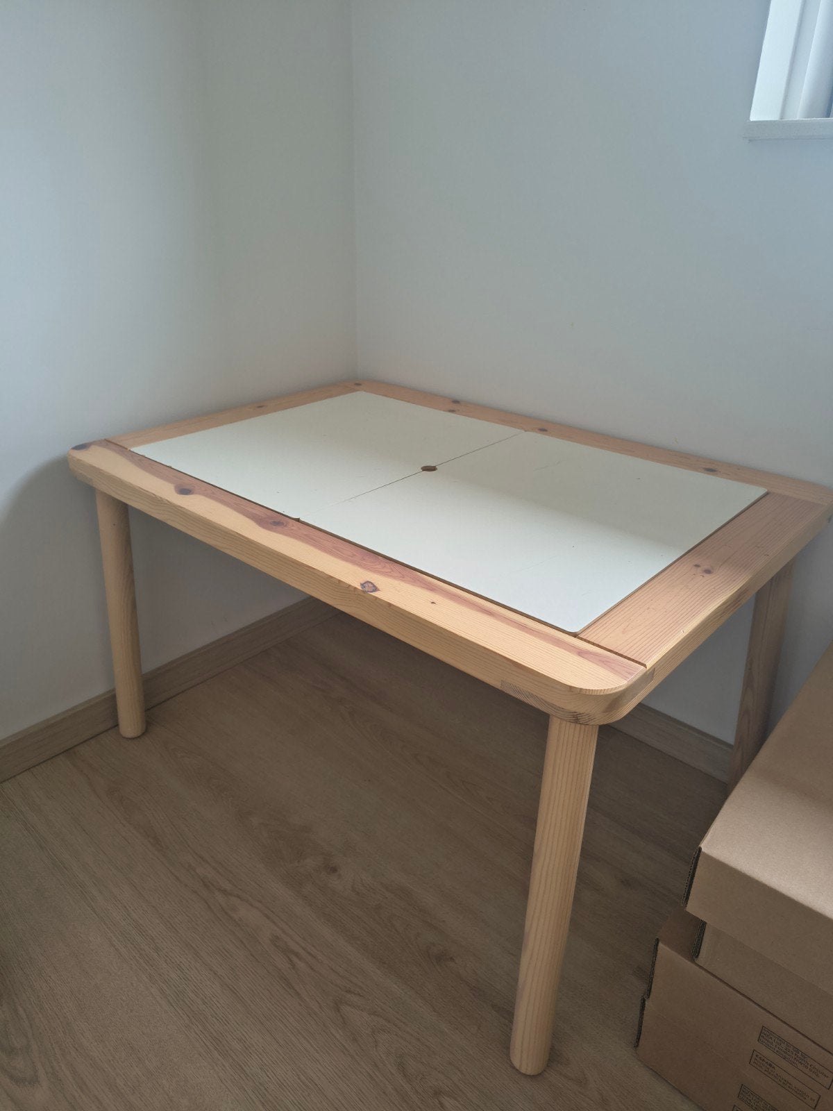 IKEA FLISAT Speeltafel 83x58cm met opbergbakken, Ophalen, Gebruikt, Tafel(s)