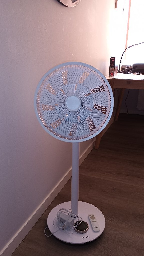 ventilator, DUUX, Witgoed en Apparatuur, Ophalen, Ventilator met afstandsbediening, Zo goed als nieuw, Statiefventilator