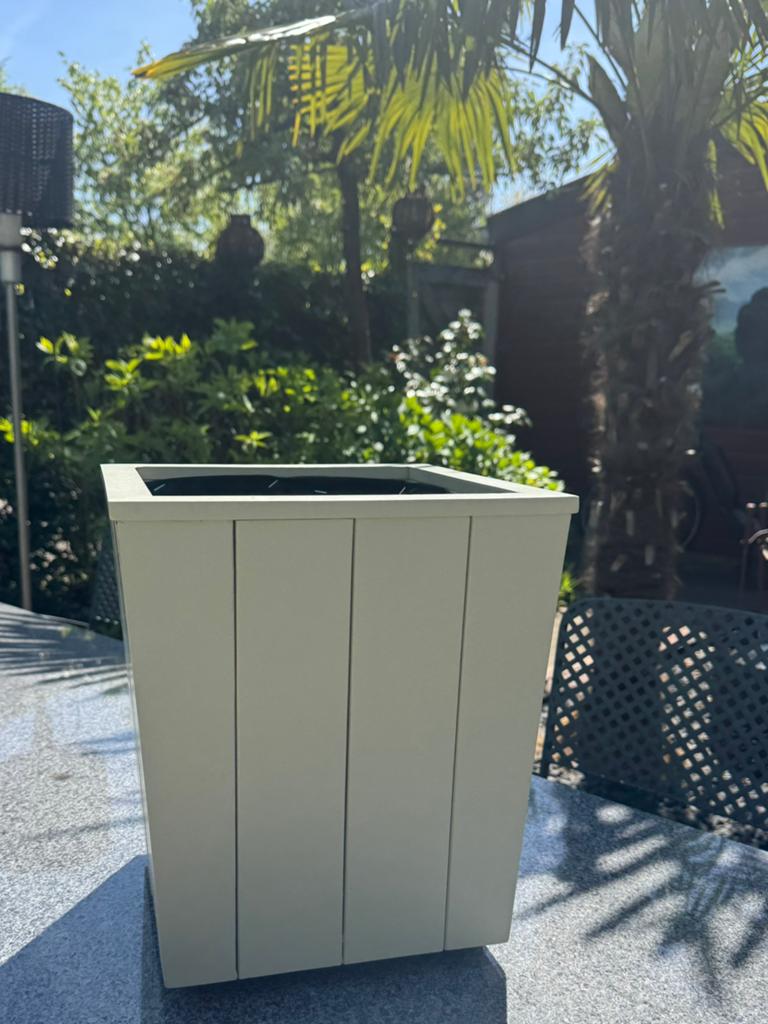 Plantenbak wit hardhout nieuw.. 4 stuks, Ophalen of Verzenden, Hout, Binnen