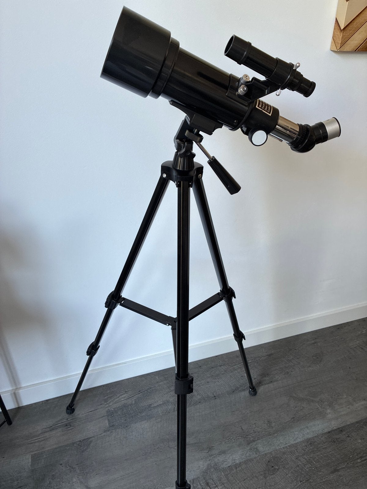 Rising Phoenix Telescoop met Statief en Accessoires, 80 tot 200 mm, Met statief, Zo goed als nieuw, Spiegeltelescoop (reflector)