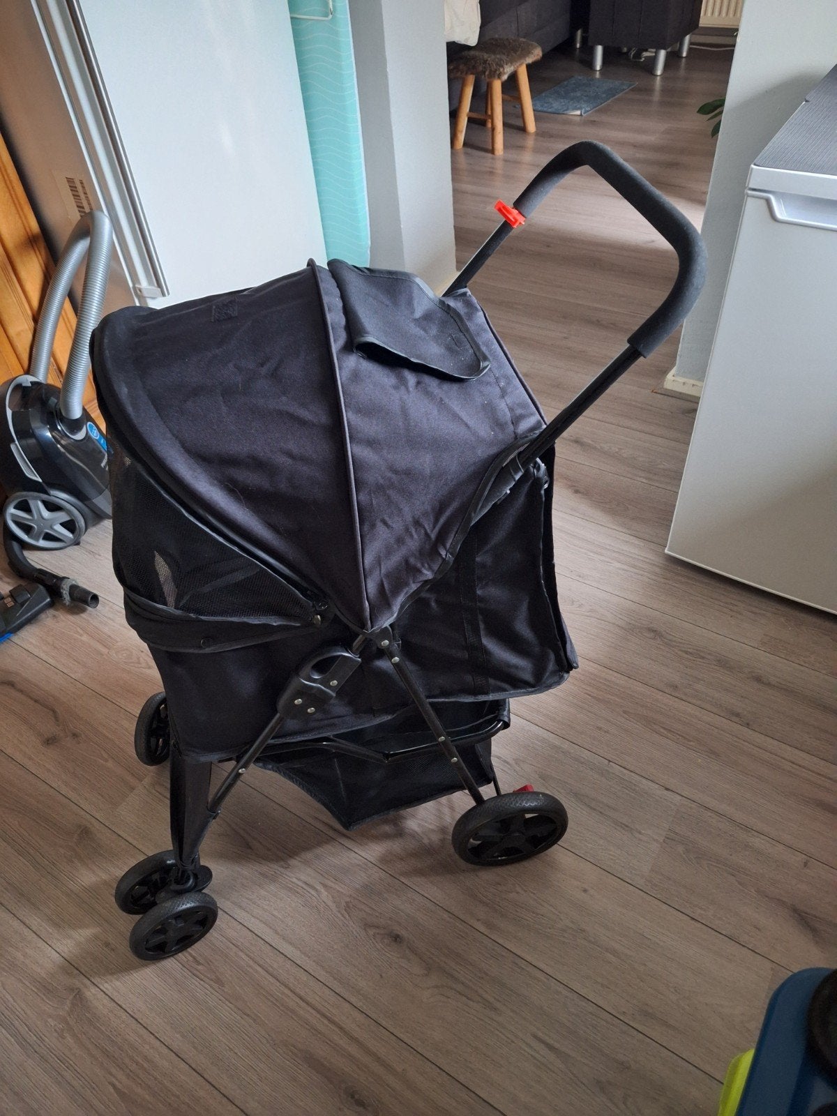 honden wandelwagen, Ophalen