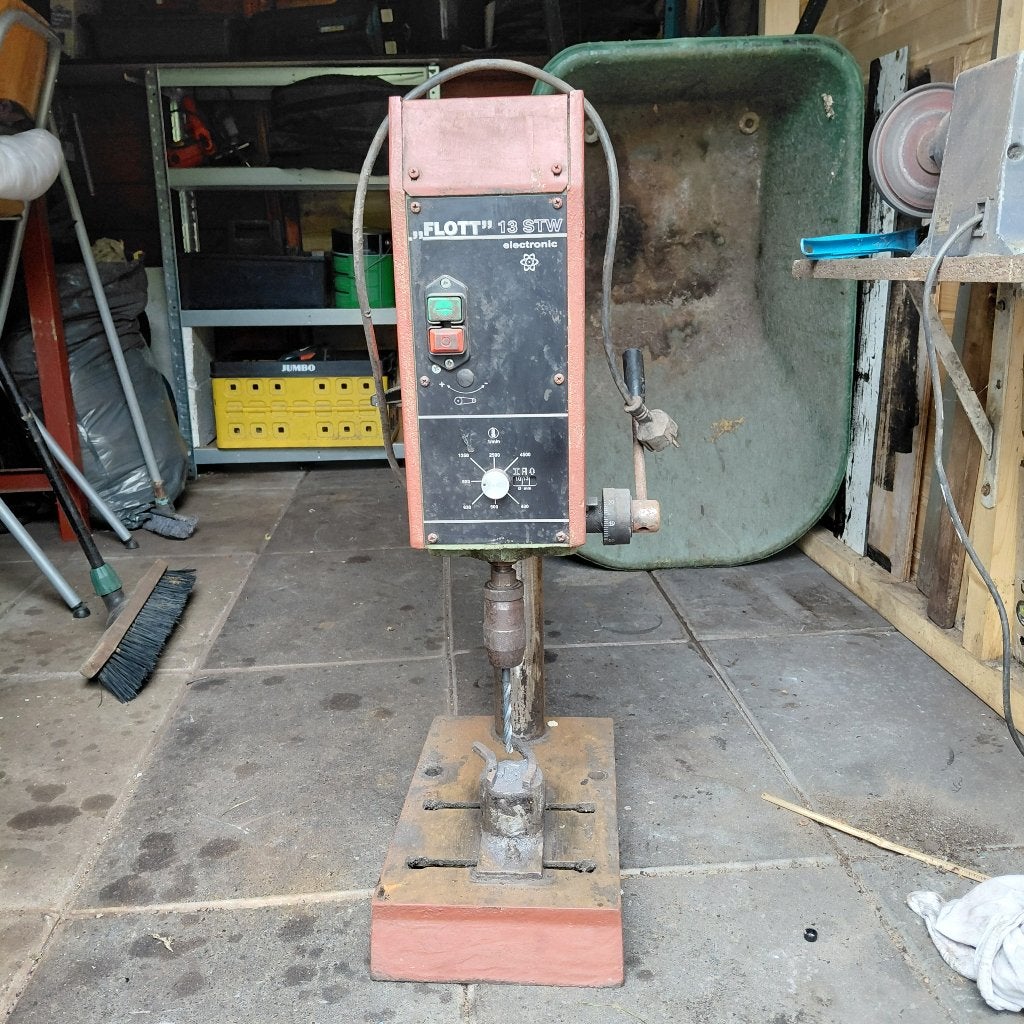Flott 13 STW Electronic Kolomboormachine - Gebruikt, Ophalen, Variabele snelheid, Kolomboormachine, Gebruikt
