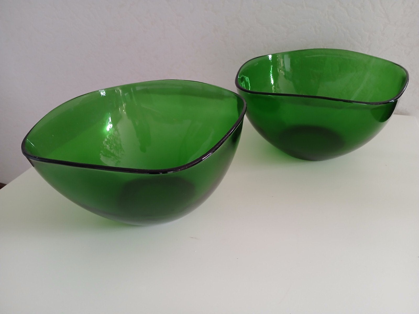 Twee grote glazen schalen Arcoroc, Ophalen