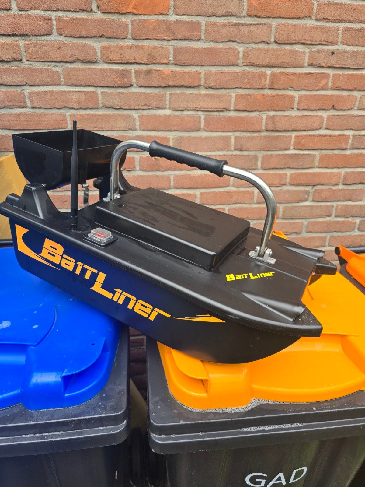Baitliner voerboot met zender (defect), Ophalen of Verzenden, Gebruikt