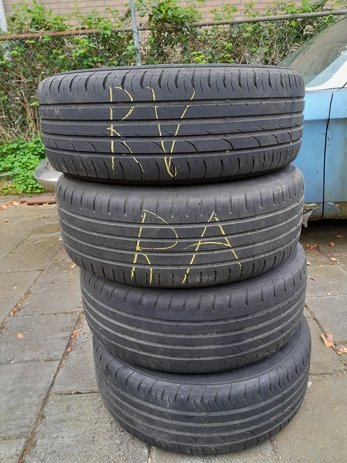 Lichtmetalen velgen met zomerbanden voor Ford Mondeo 2004, Ophalen, Gebruikt