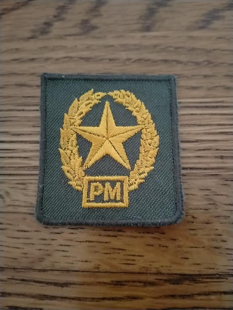 NL KL brevet Pistoolmittrailleur, 5x5, Verzenden, Landmacht, Nederland, Embleem of Badge