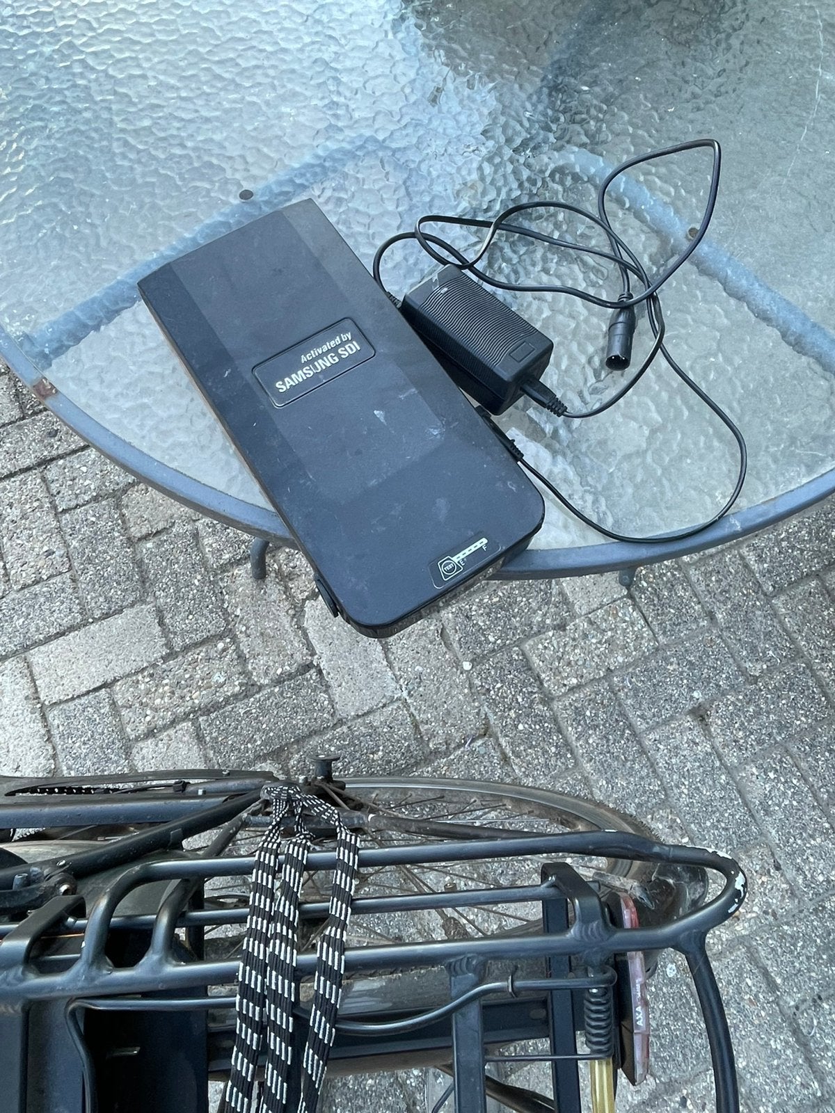 Accu plus lader en fiets, Ophalen, Zo goed als nieuw
