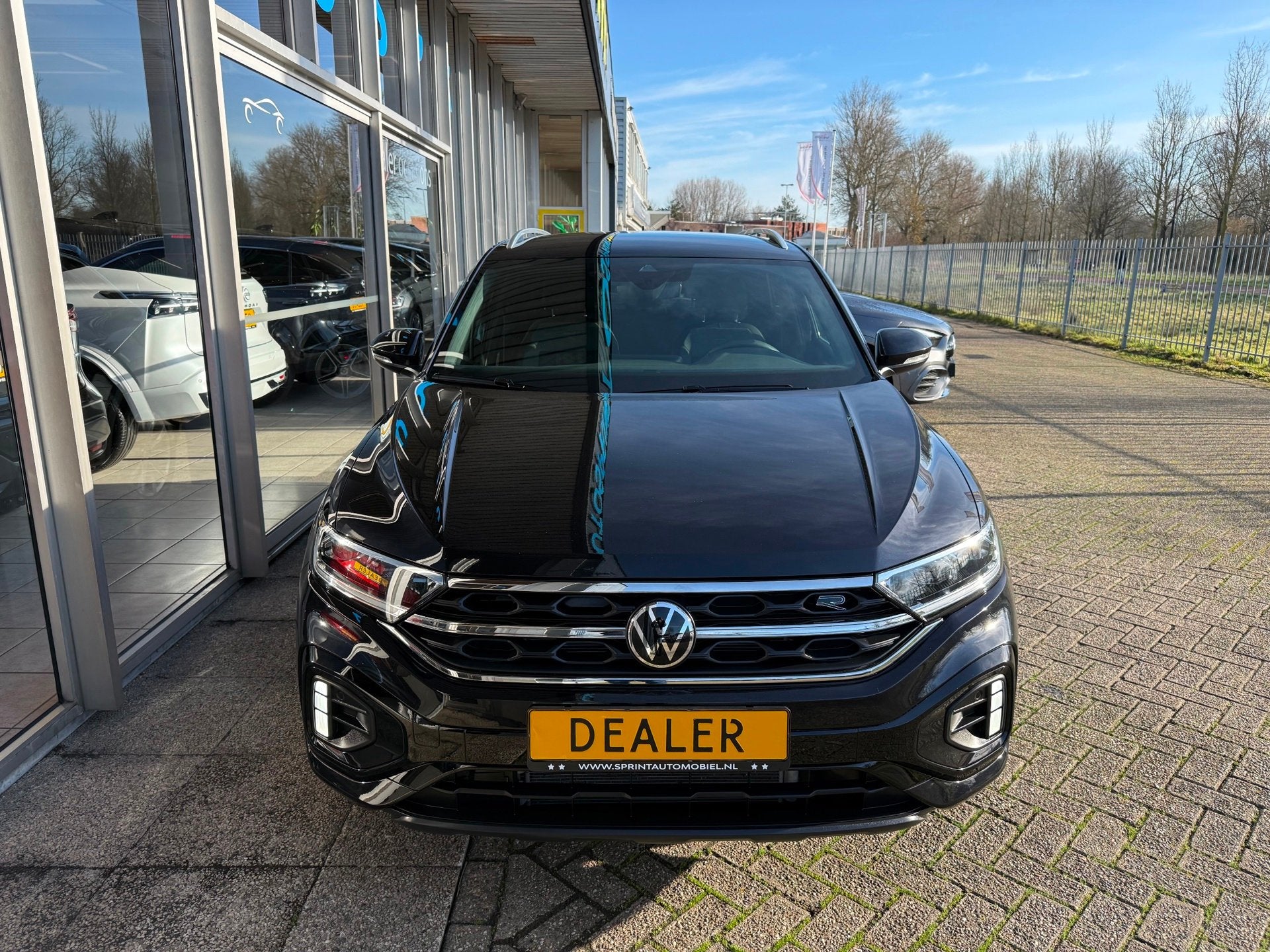 Volkswagen T-Roc 1.5 TSI R-Line Edition 150PK / LED KOPLAMPE, 150 pk, Zwart, Origineel Nederlands, Bedrijf