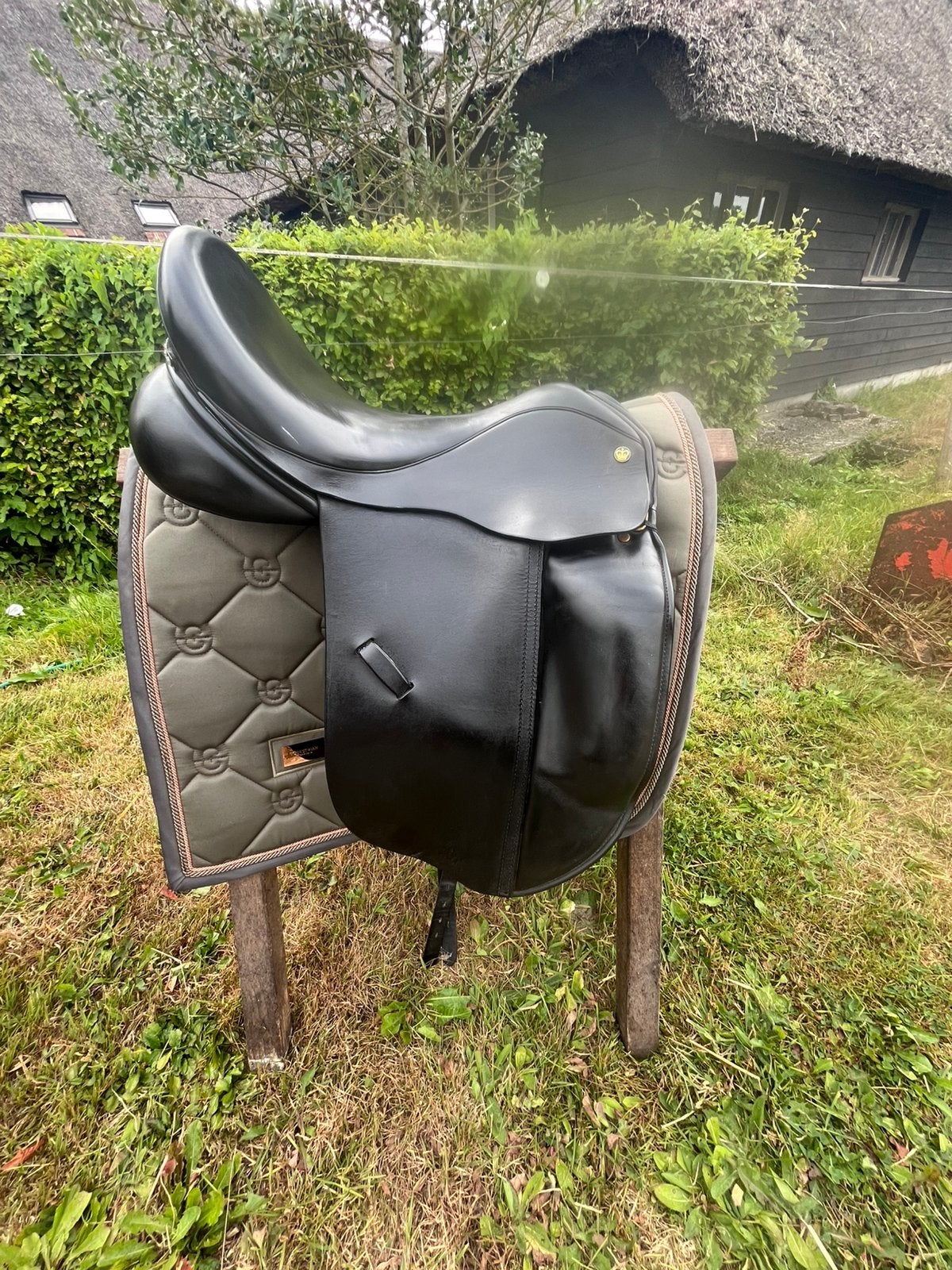 Crown Ideal Suzannah plus dressuur zadel, Dressuur, XL (18 inch of meer), Ophalen of Verzenden, Zo goed als nieuw