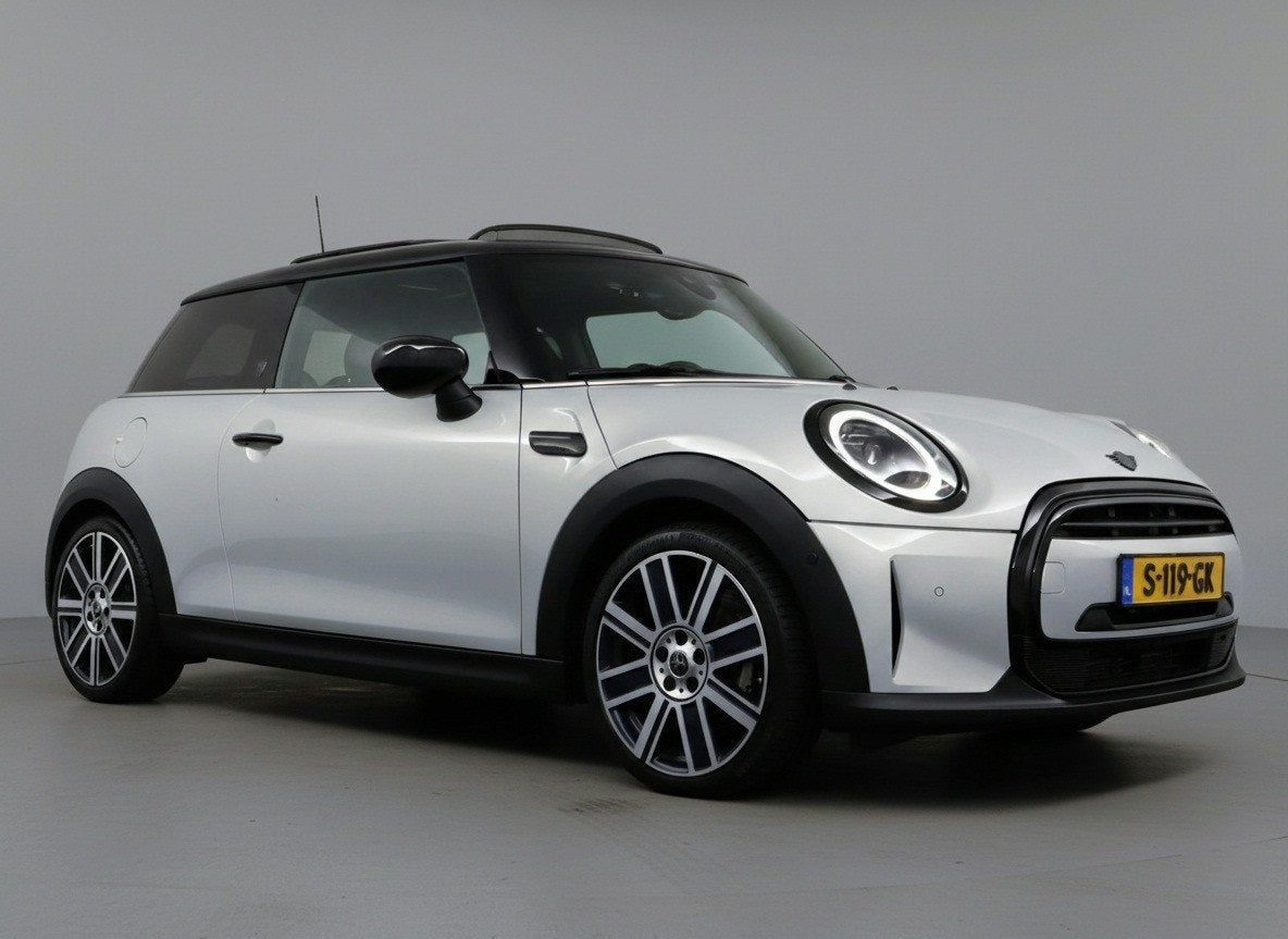 MINI Cooper 1.5 YOURS Edition | Pano | Leer | NAVI | DAB+ |, Auto's, 136 pk, Gebruikt, 4 stoelen, 49 €/maand