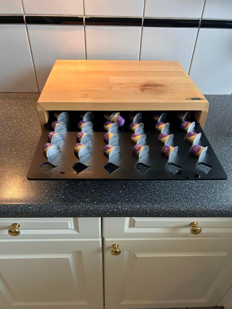 Nespresso capsule houder met extra koffie cups, Ophalen, Hout, Overige typen, Gebruikt