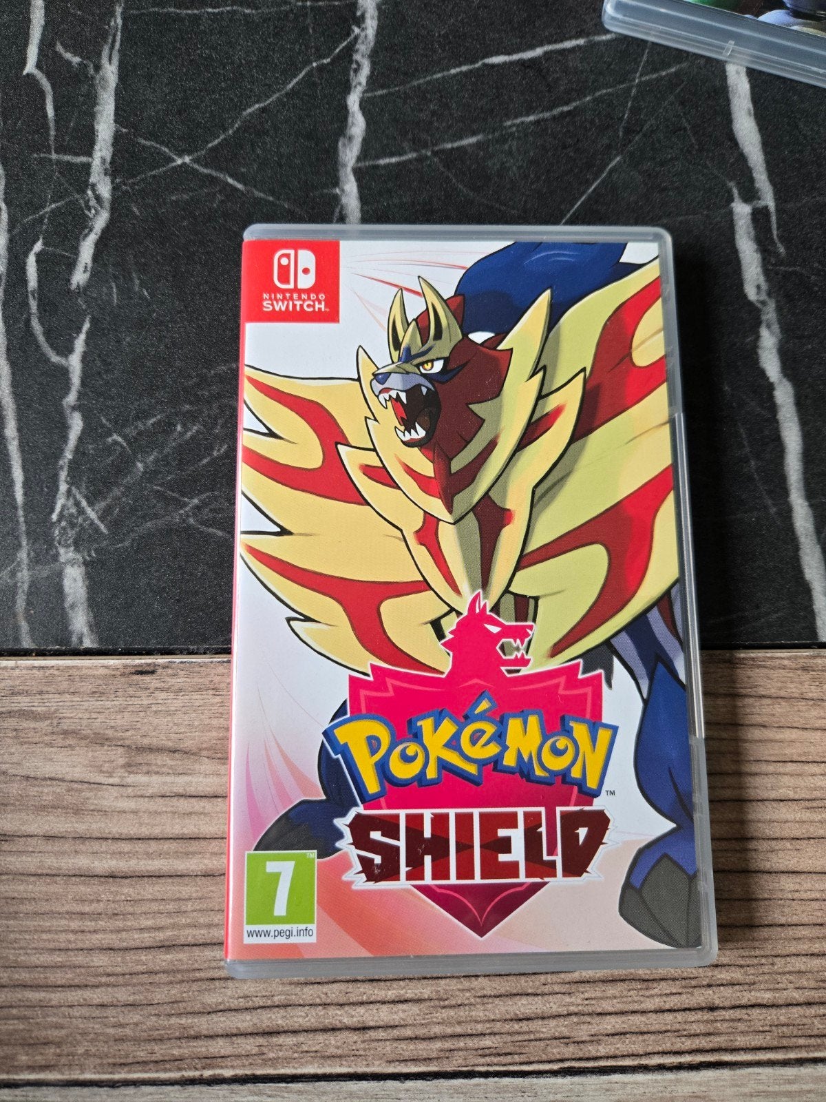 Pokémon shield, Spelcomputers en Games, Games | Nintendo Switch, Online, 1 speler, Ophalen of Verzenden, Zo goed als nieuw