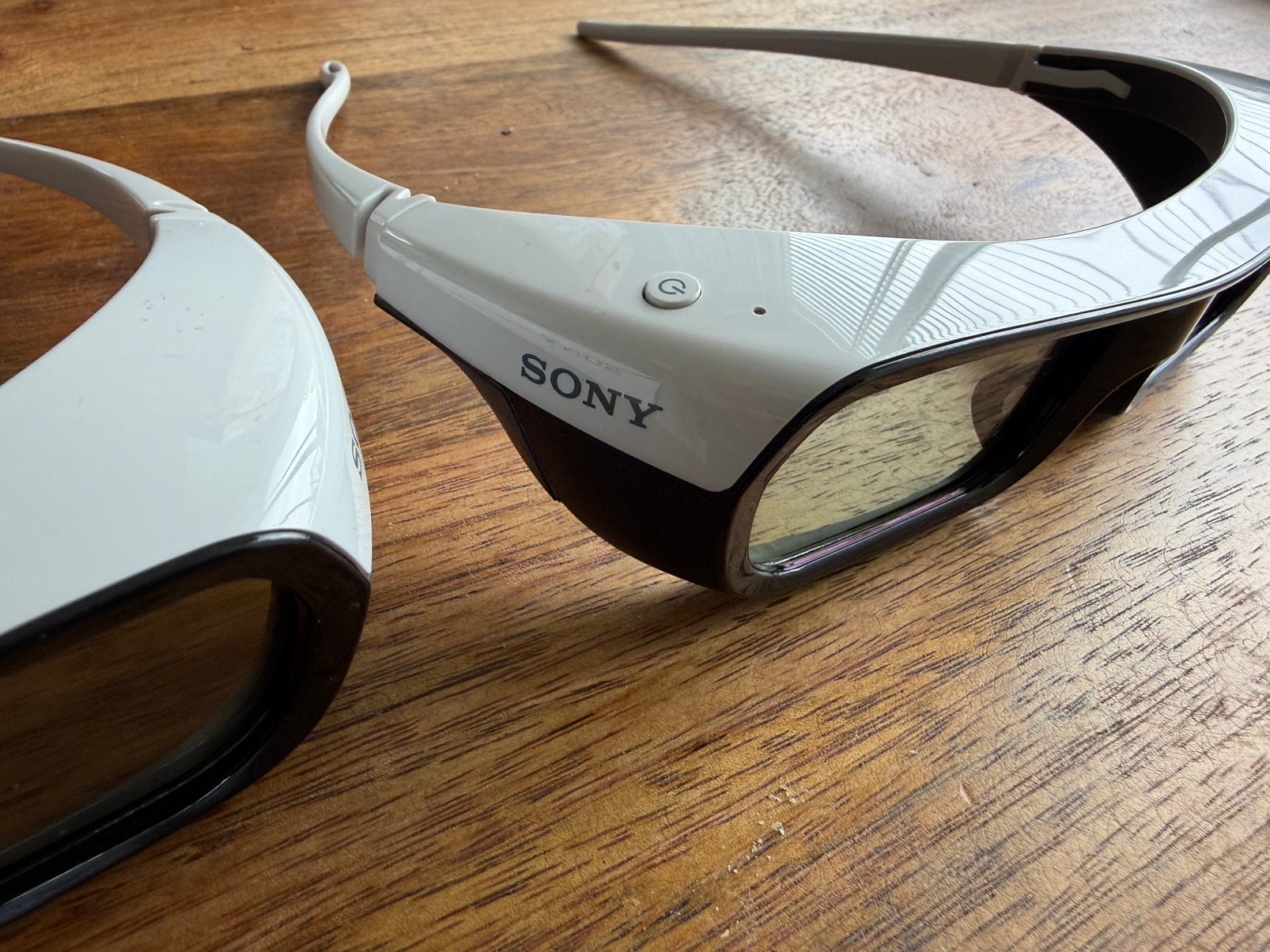 Set van 2 Sony TDG-BR250 Actieve 3D Brillen - Oplaadbaar, Ophalen, Zo goed als nieuw
