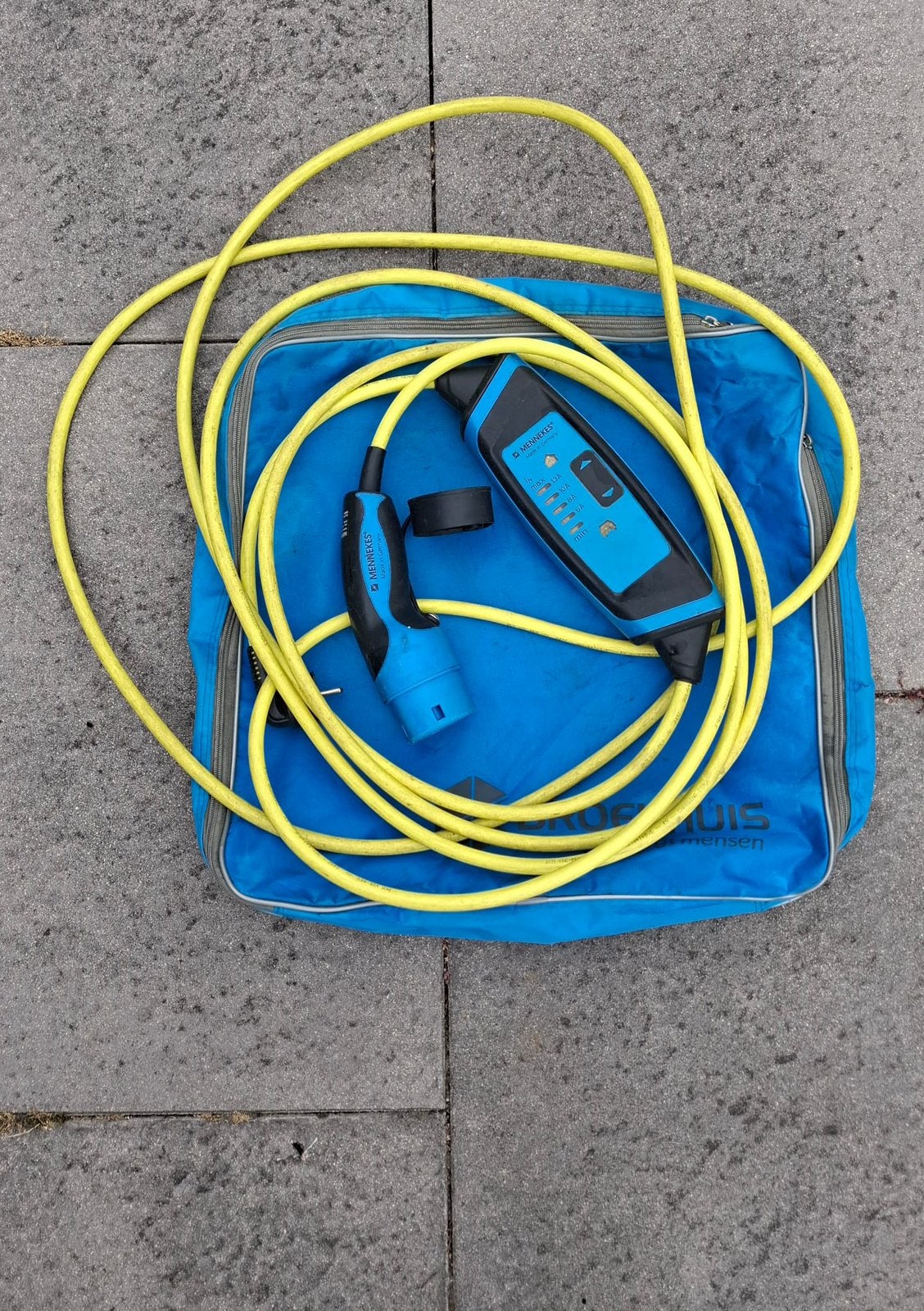 Mennekes Type 2 EV-laadkabel met slimme laadregelaar 6 - 13A, Ophalen, Zo goed als nieuw, Tuinslang