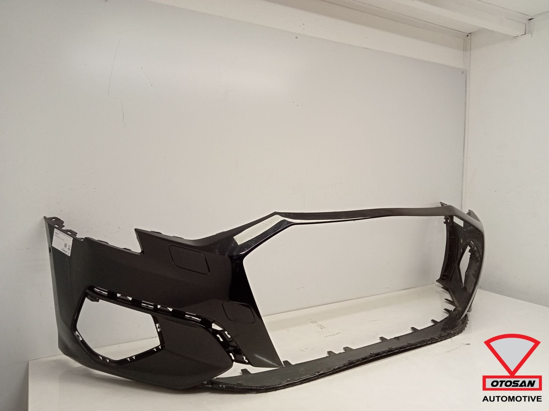 Audi A3 8Y Voorbumper Origineel! 2020-2024 6x PDC, Gebruikt, AUDI AG, Auto-Union-Strasse 1
85045  Ingolstadt, DE, Kundenbetreuung@audi.de