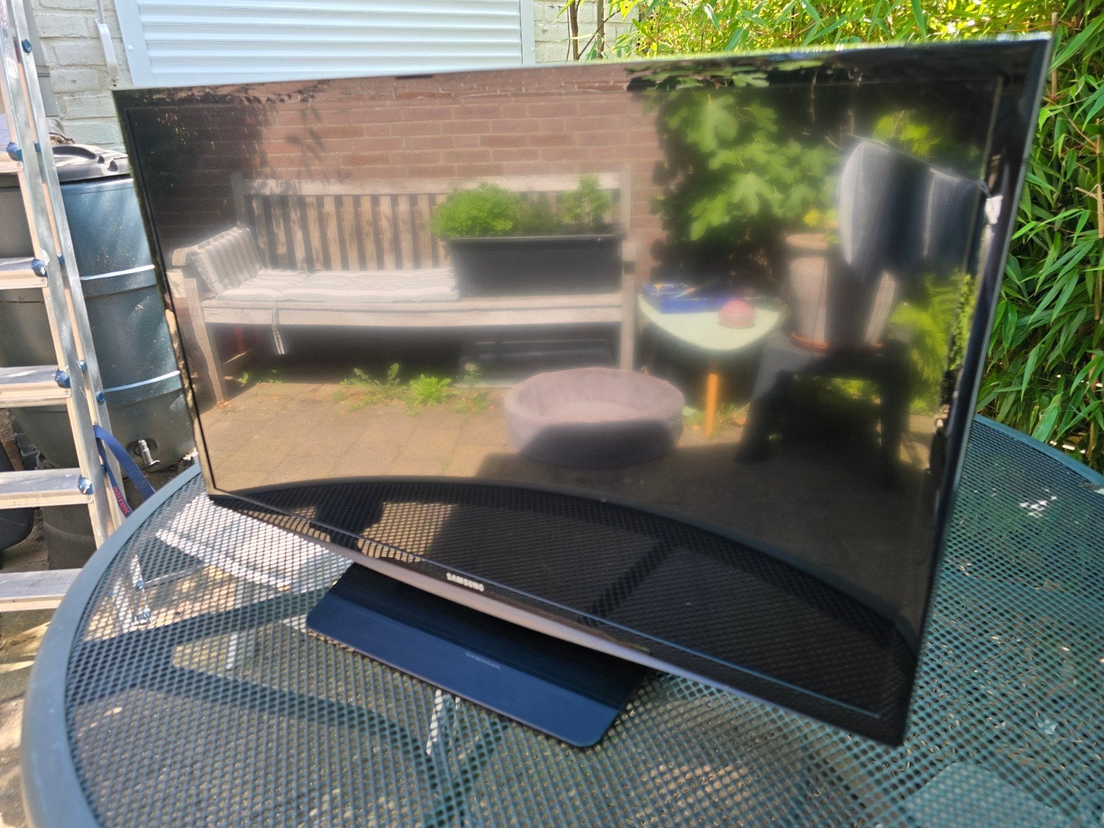 Samsung beeldscherm 28 inch zgan, Ophalen, 50 Hz, Zo goed als nieuw, Samsung