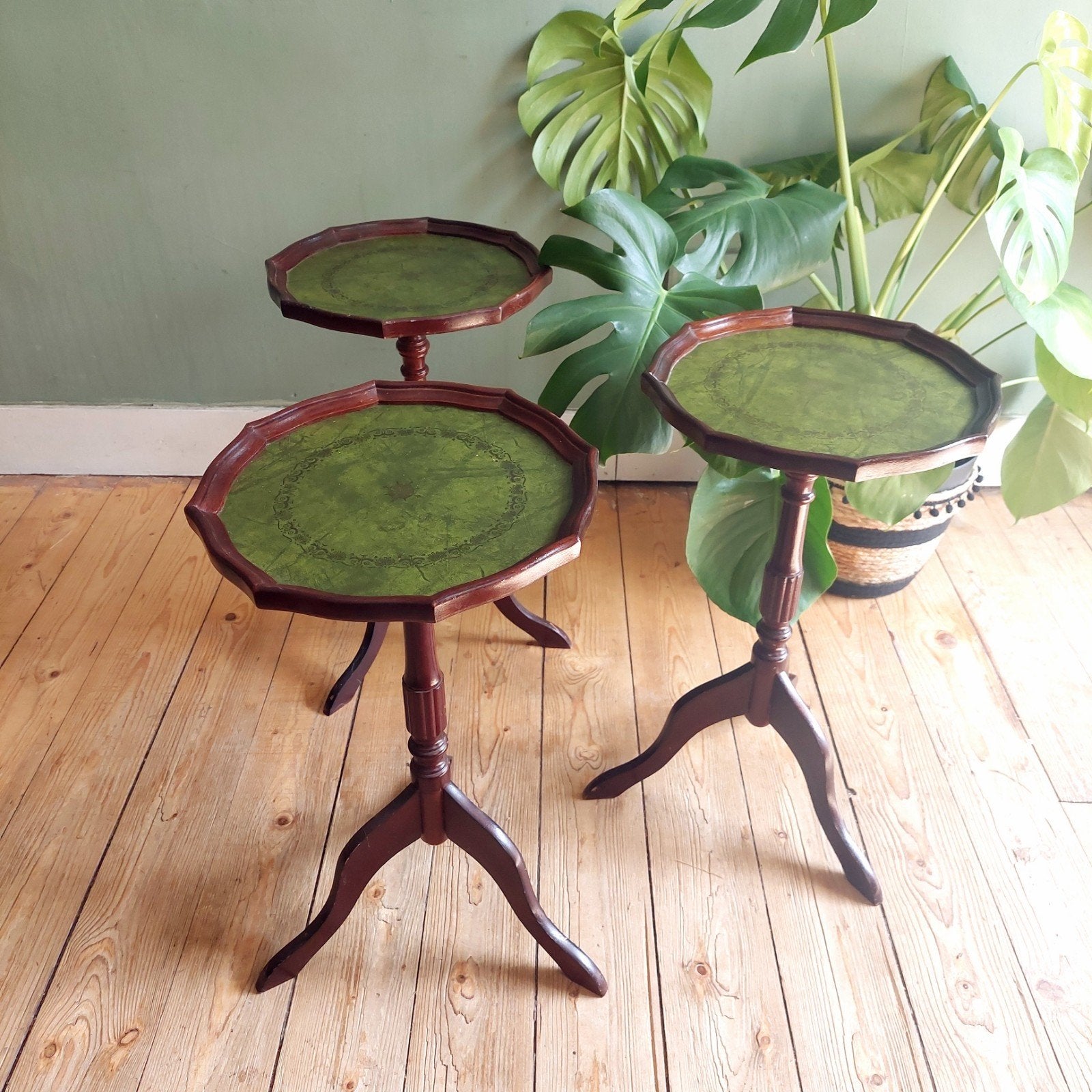 Lucky Vintage set 3 Engelse bijzettafeltje / wijntafeltjes, Huis en Inrichting, Minder dan 55 cm, Gebruikt, ., Rond