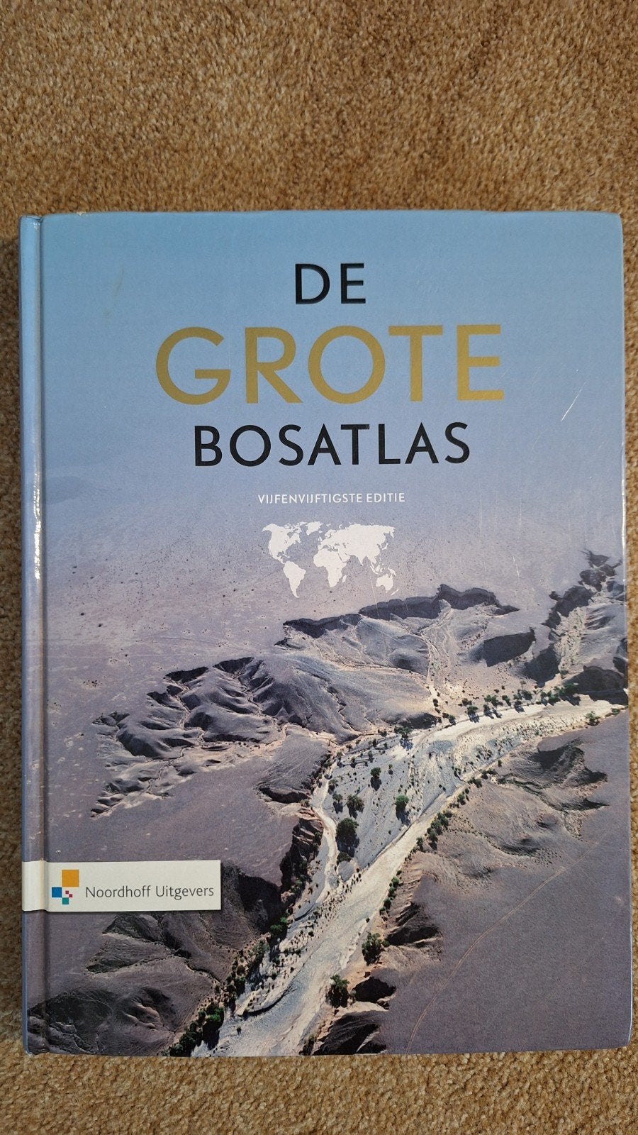 De Grote Bosatlas - 55e editie (2016), Boeken, Atlassen en Landkaarten, Bosatlas, 2000 tot heden, Ophalen of Verzenden, Zo goed als nieuw