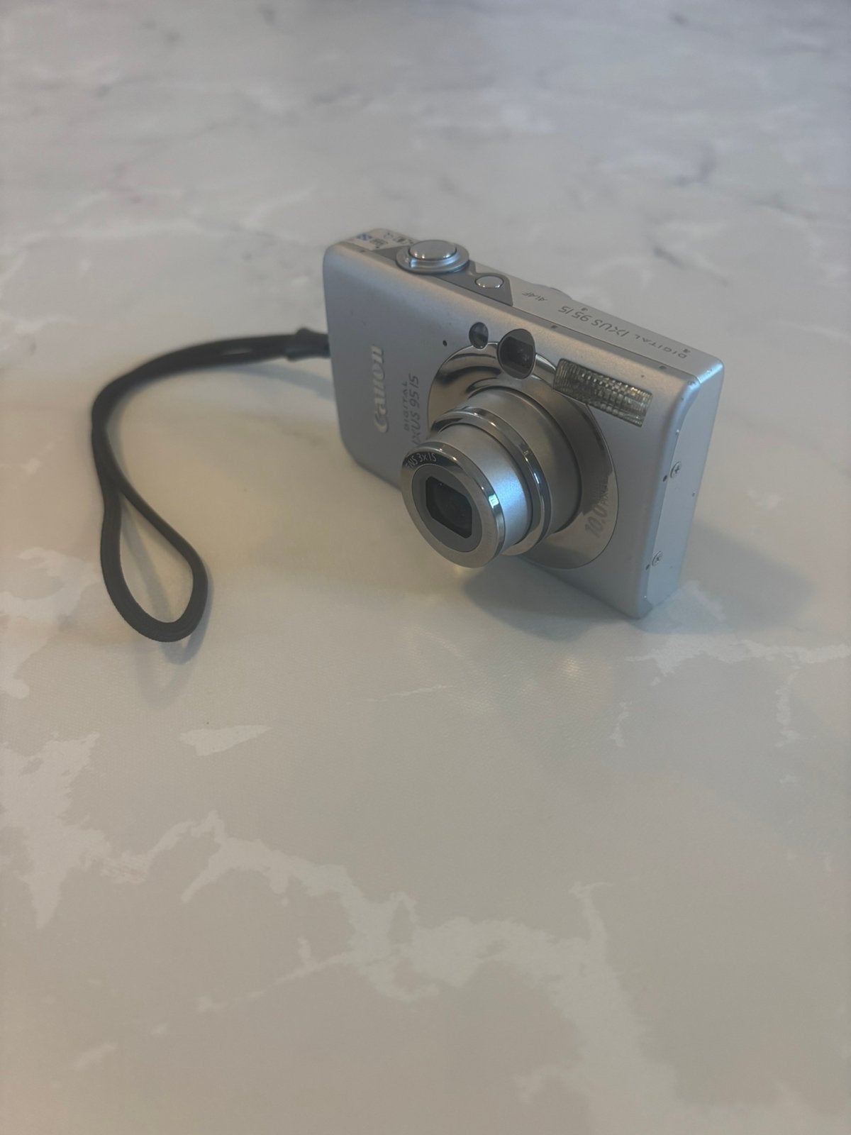 Canon IXUS 95 IS – Compacte digitale camera met accessoires, Ophalen of Verzenden, Gebruikt, Batterij