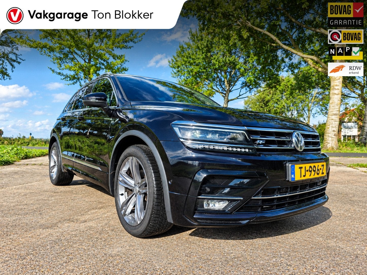 Volkswagen Tiguan 1.4 TSI 4Motion Highline Business R|PANO|O, Auto's, Automaat, Euro 6, 4 cilinders, Zwart