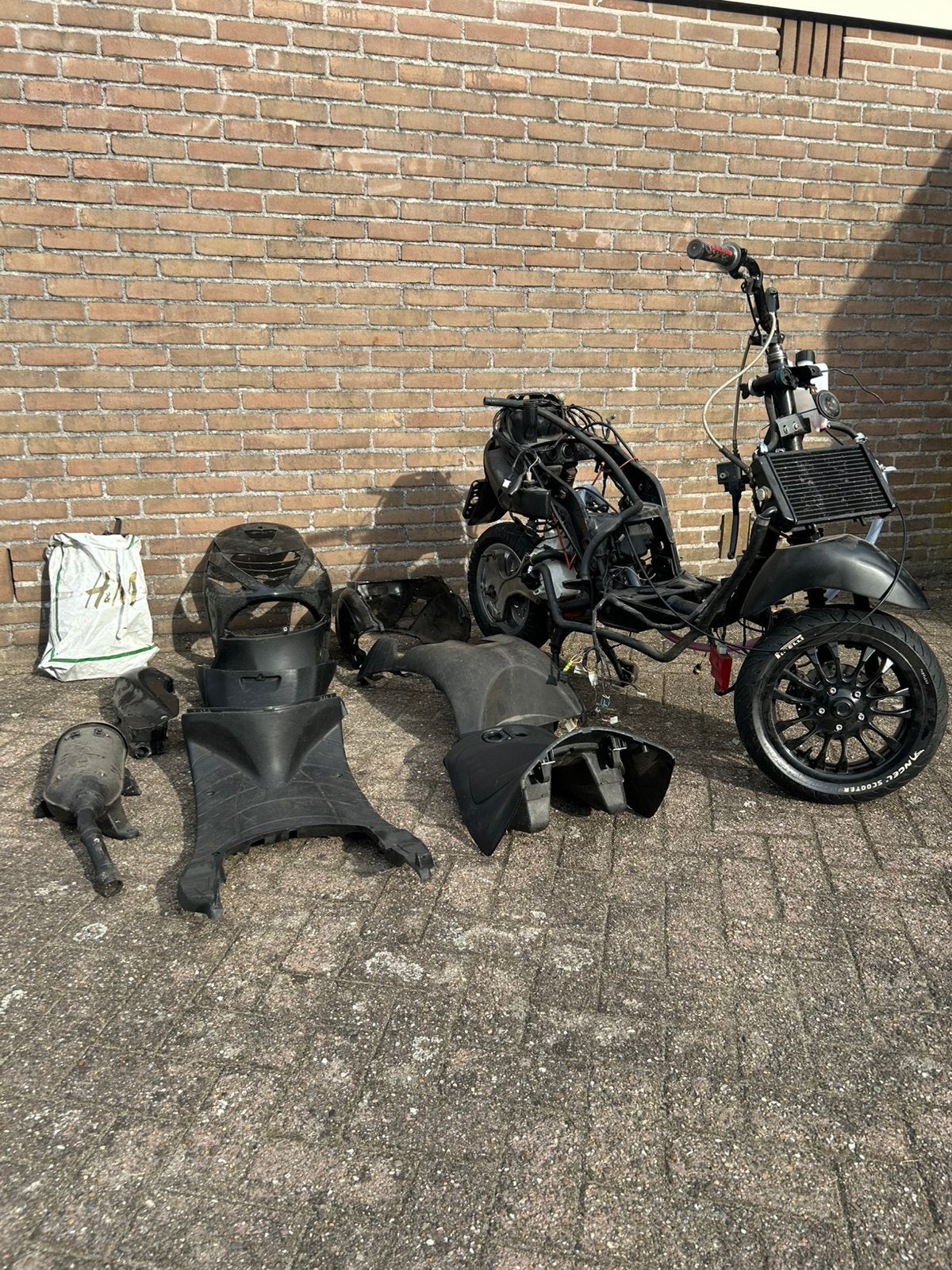 Piaggio zip 200cc brom project, Ophalen of Verzenden, Zo goed als nieuw, Benzine, Zip