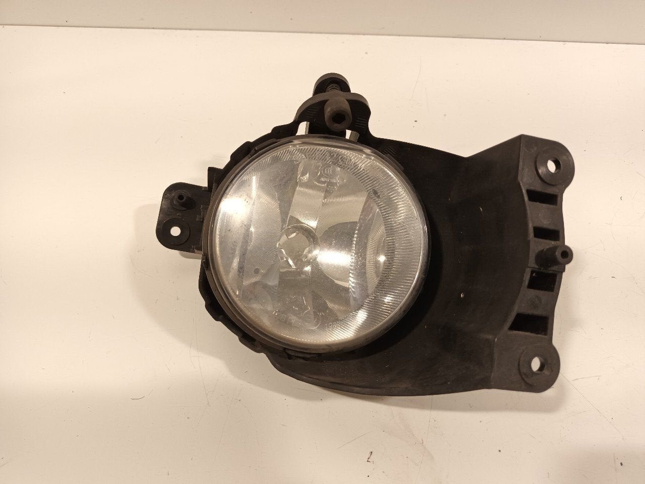 Mistlamp rechts Chevrolet Aveo, Auto-onderdelen, Onderdelen@venauto.nl, Van der Ven Autorecycling B.V., Gebruikt, Ettenseweg 76, 4706 PB Roosendaal, The Netherlands