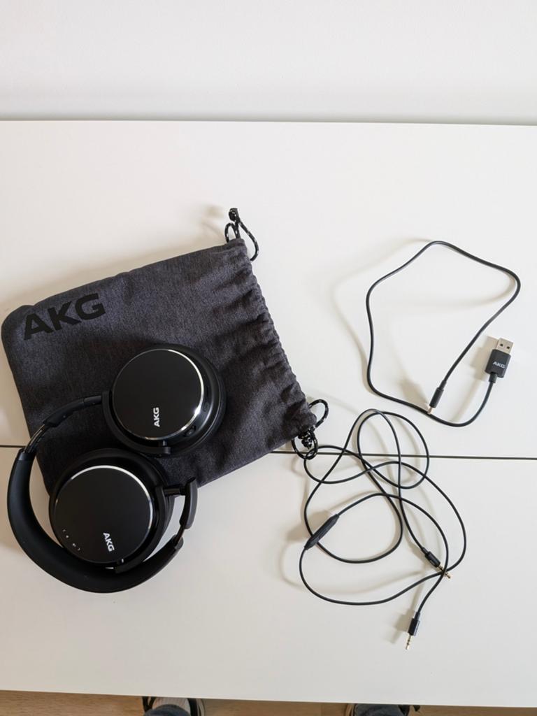 Te koop: AKG y600NC over-ear koptelefoon, Audio, Tv en Foto, Koptelefoons, Overige merken, Ophalen of Verzenden, Zo goed als nieuw