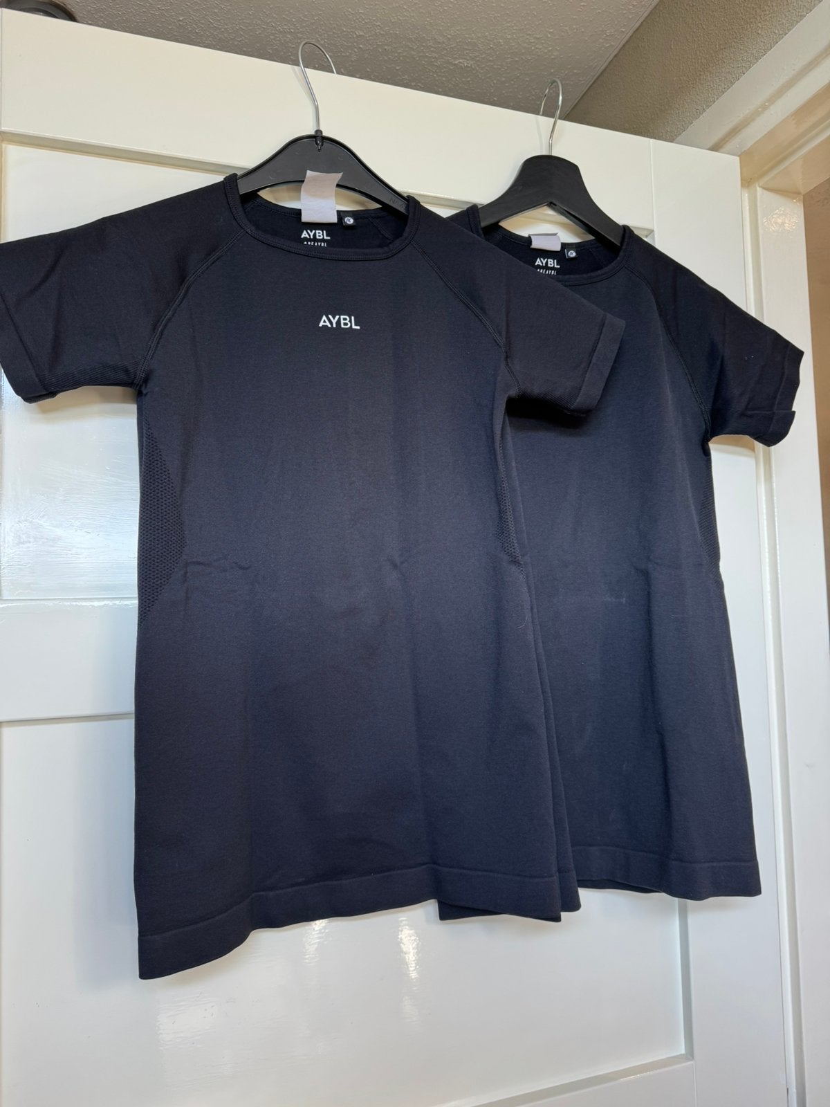 Aybl zwart fitness damesshirt maat M als nieuw, Maat 38/40 (M), Zwart, Ophalen of Verzenden, Fitness of Aerobics
