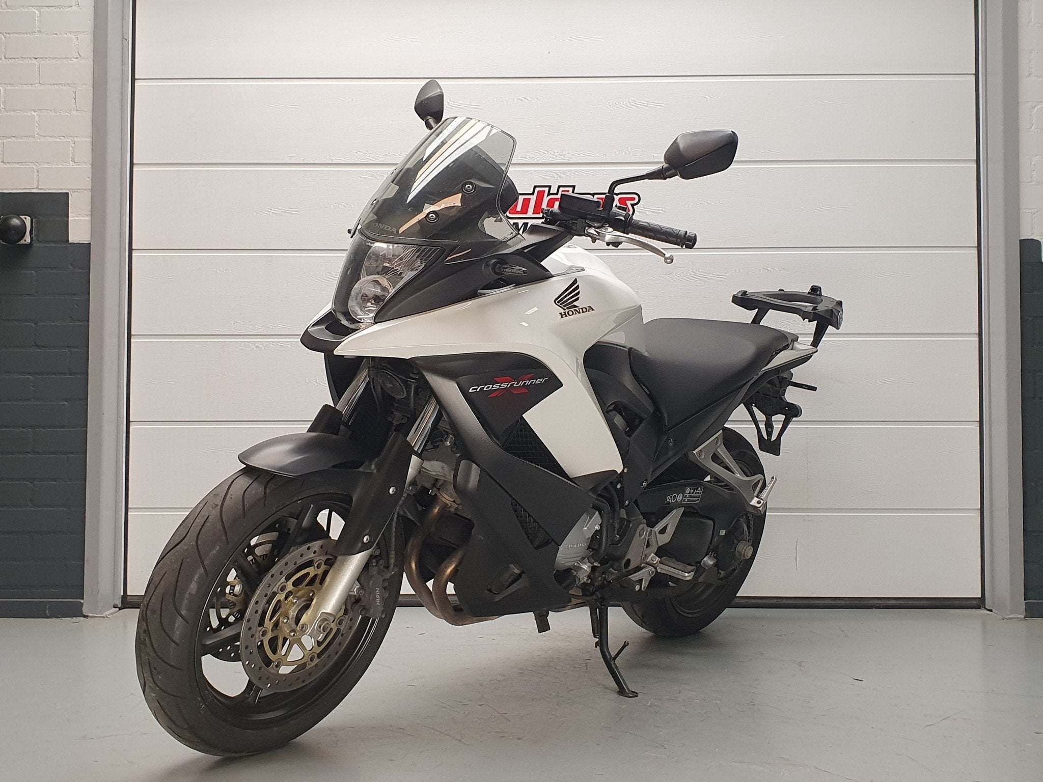 Honda VFR 800 XA CROSSRUNNER (bj 2014), Motoren, Mc.benelux@honda-eu.com, Overig, Doornveld 180 - 184
B-1731  Zellik, BE, Honda Motor Europe Ltd Netherland Branch
