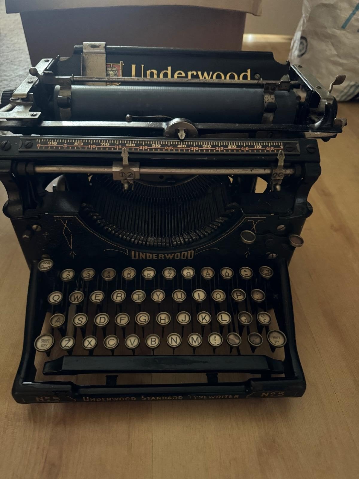 ouderwetse type machine, Ophalen
