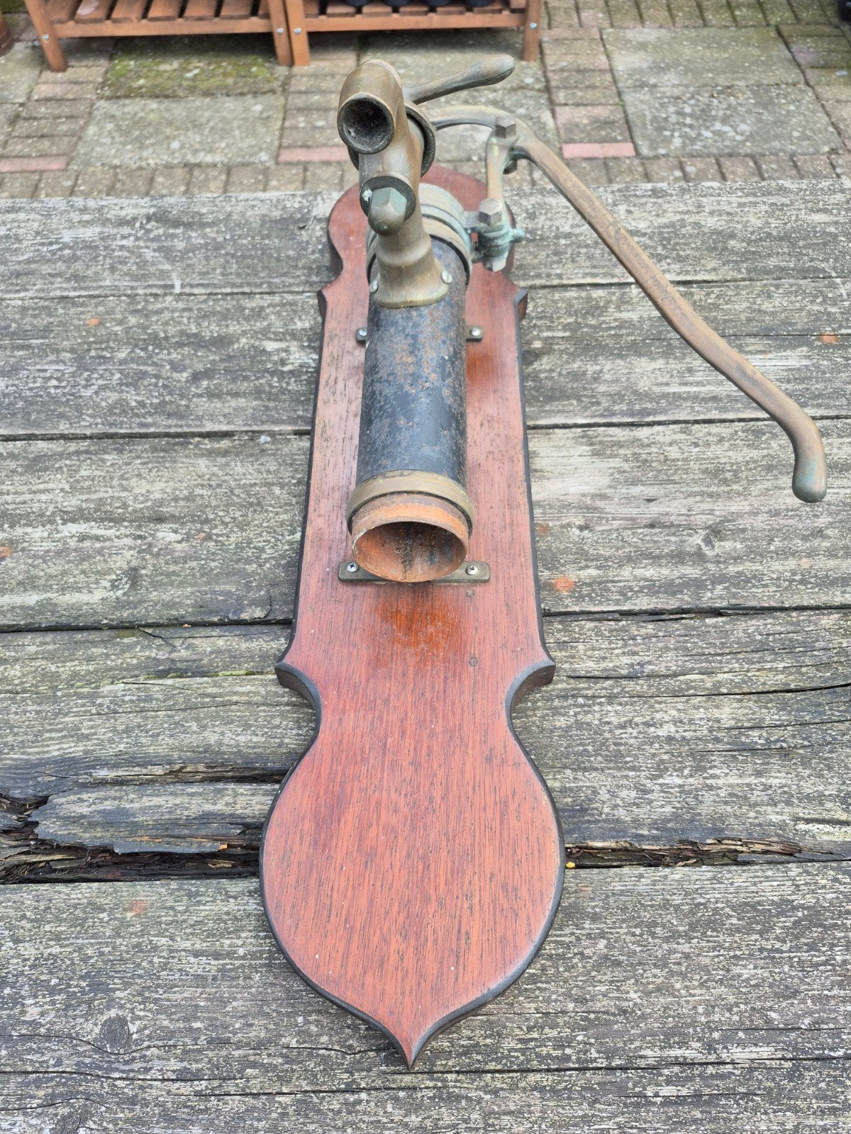 Vintage waterpomp ter decoratie, Ophalen of Verzenden, Gebruikt