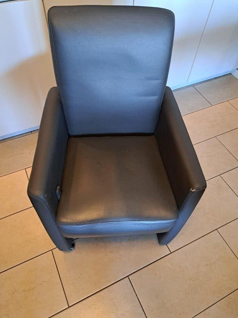 eetkamerstoelen op wieltjes, 4 stuks gratis afhalen, Ophalen, Gebruikt, Vier, Grijs