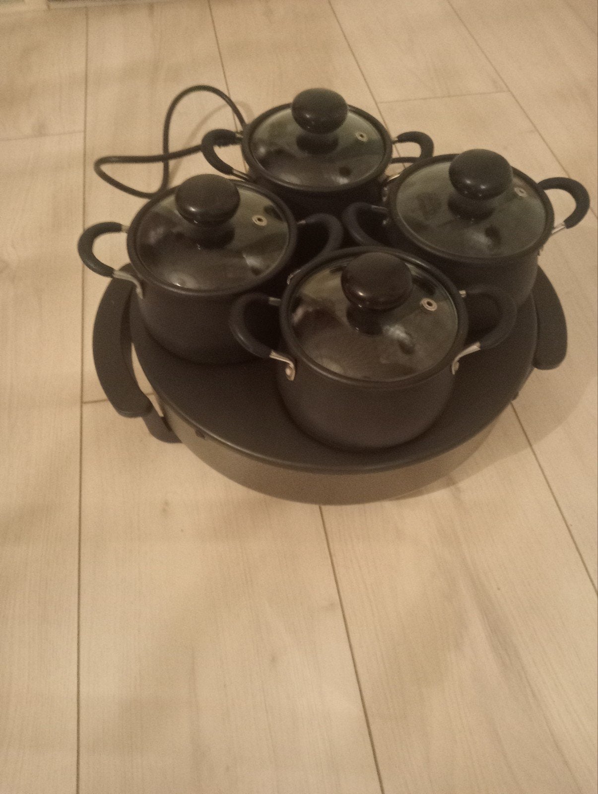 Tristar bakplaat/warmhoudpannetjes, Ophalen