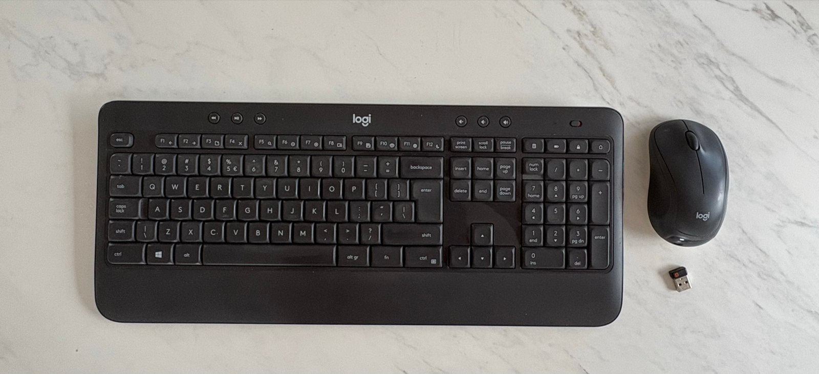 Logitech draadloos toetsenbord en muis-set, Draadloze ontvanger, Ophalen of Verzenden, Zo goed als nieuw, Draadloos